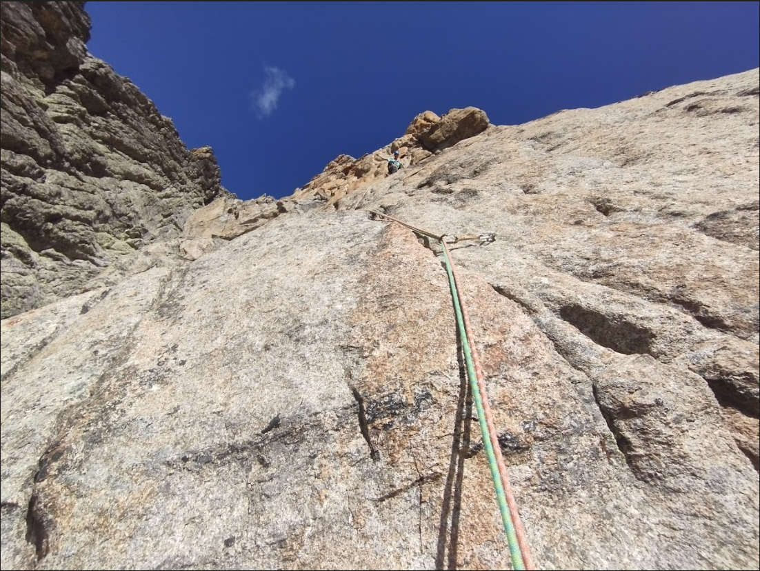 À pic sur l'aiguille Dibona