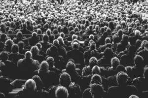 This is the swarmy! Billions of evanescent pre-deceased people all of them turnedin the same direction towards the power, law, culture, the urn which reeks. In the masses the Living one goes unnoticed. A Living one is to be an abnormal one long before a change occurs. (Photo&nbsp;: davide ragusa, Unsplash)