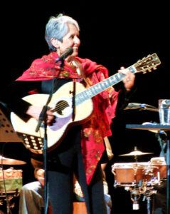 Joan Baez (Photo&nbsp;: Carlos Ramón Bonilla, Wikimedia)